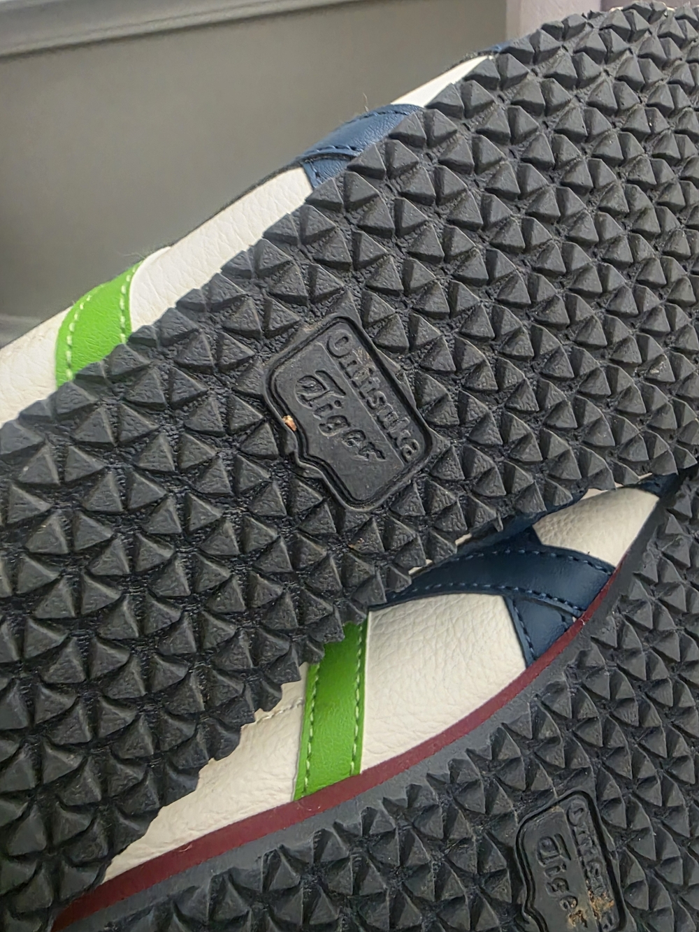 Onitsuka Tiger by Asics White Sneakers with Navy & Green Stripes Used, Size 9.5. - Picture 9 of 13